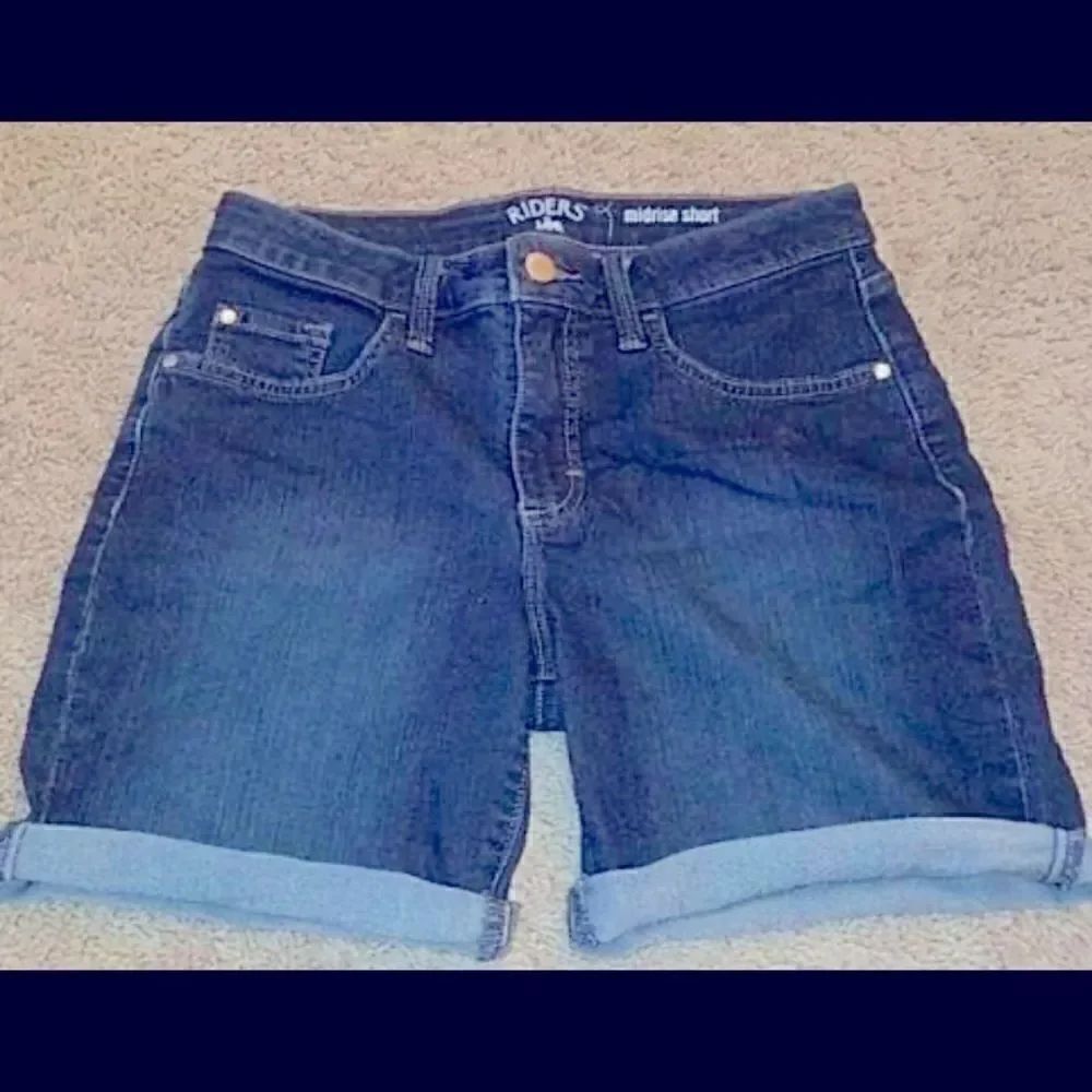 🛍Lee Riders Midrise Denim Short cannon Blue Size : 20